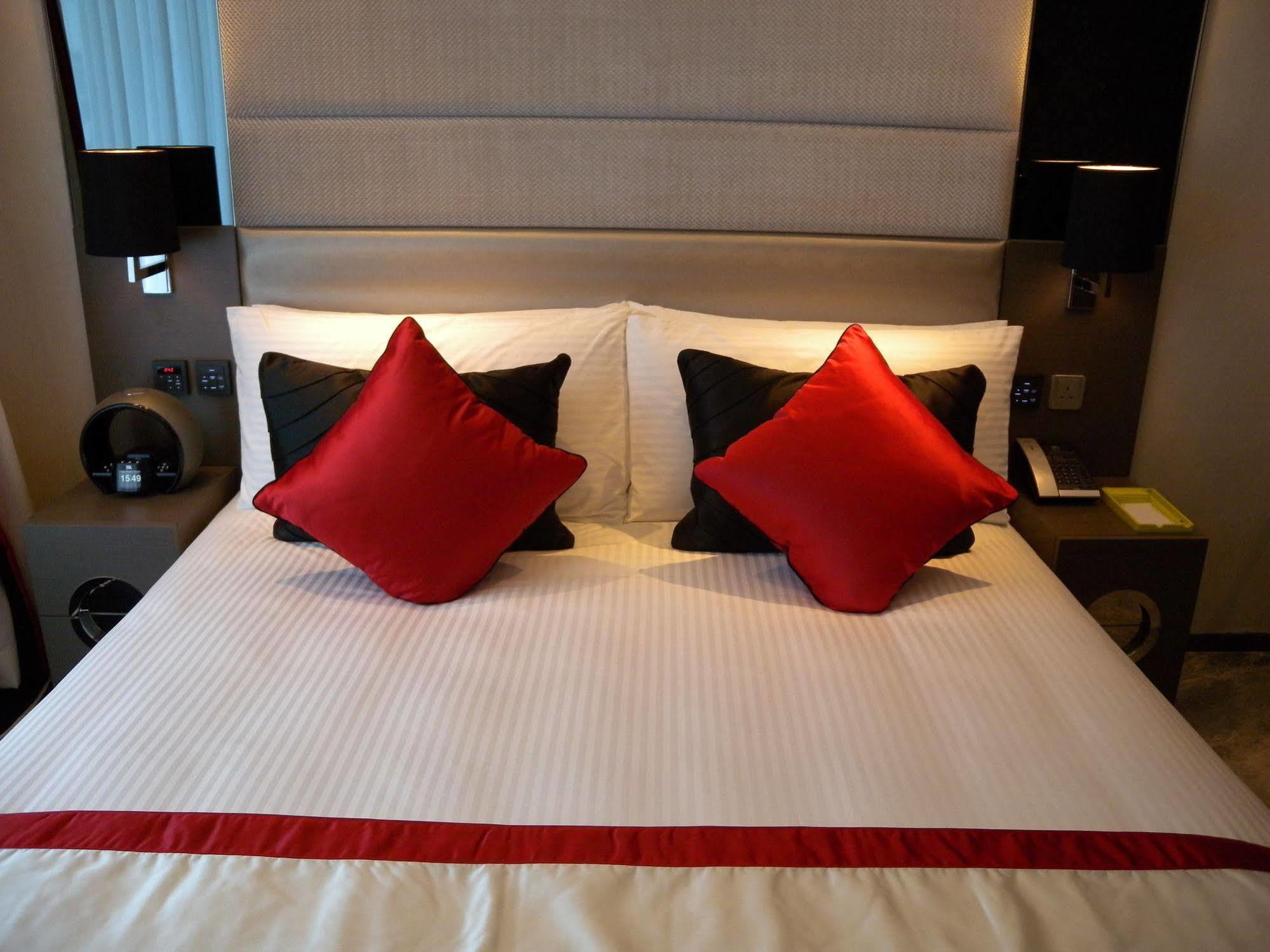 Hotel Madera Хонконг Екстериор снимка