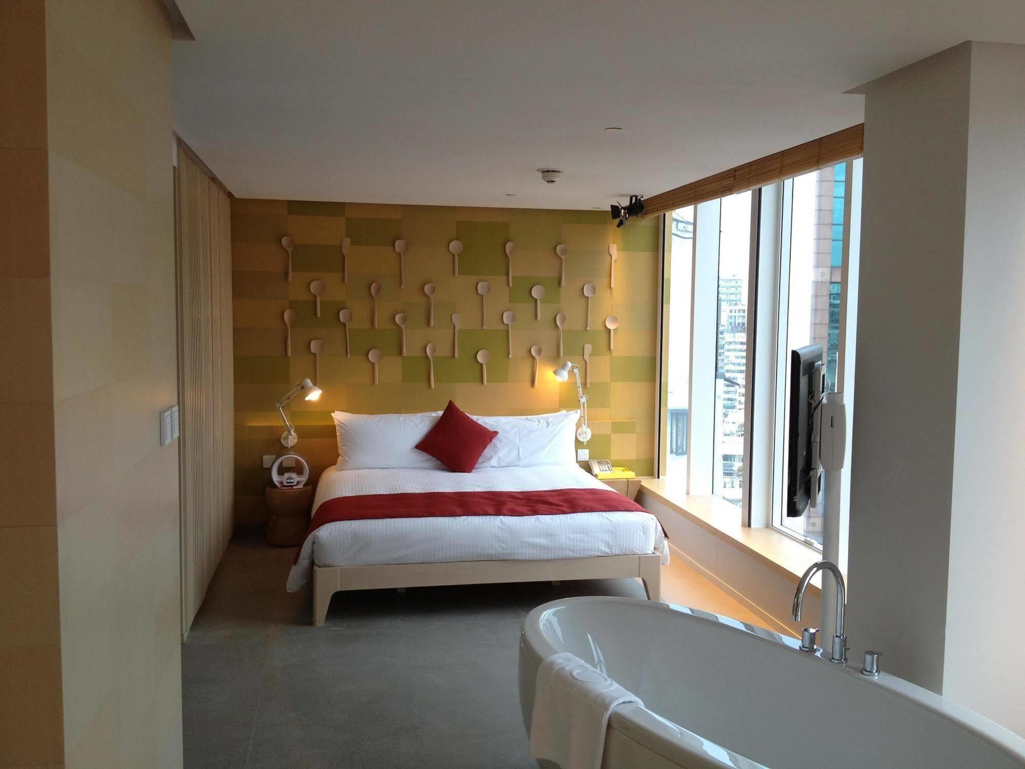Hotel Madera Хонконг Екстериор снимка