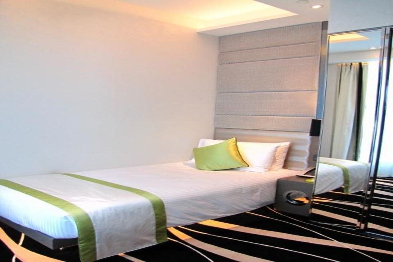 Hotel Madera Хонконг Екстериор снимка